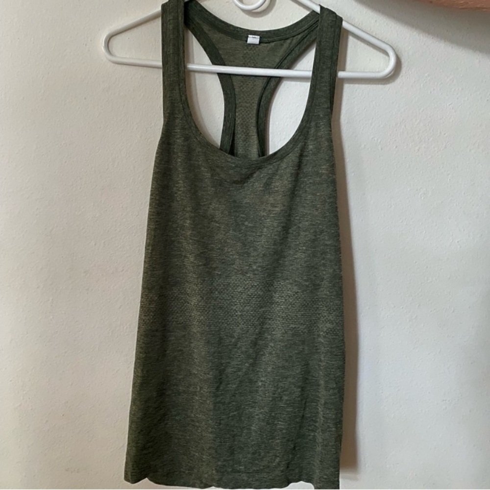 nwot green tank top lululemon